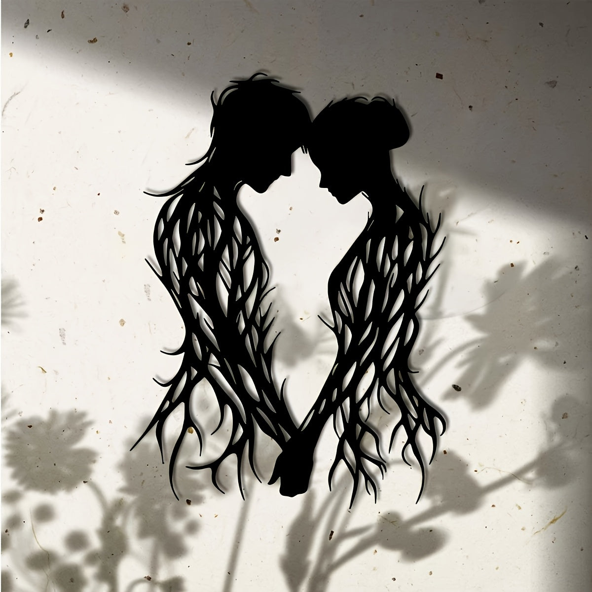 1pc Romantic Couple in Love Metal Wall Sculpture - Black & Brown Interlocking Hearts, Elegant Wedding/Valentine's/Mother's Day/Anniversary Gift - Indoor/ Decoration for Home, Patio, Balcony - Housewarming or Independence Day